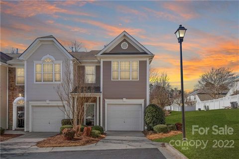 1500 Royal Auburn Avenue