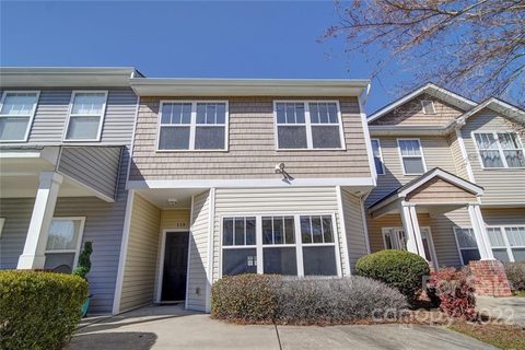 113 Village Place