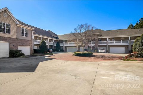 9045 Rosalyn Glen Road