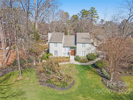 12 Fairway Ridge