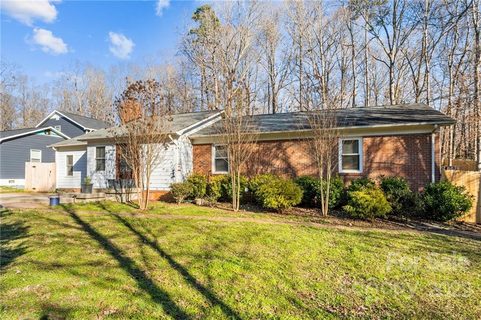 253 Pokeberry Trail