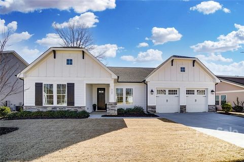 6108 Sandy Point Lane