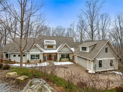 19 Headwaters Lane