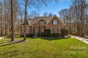 1910 Crestgate Drive sold home in Waxhaw, SC