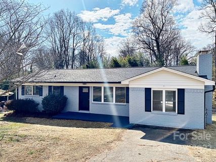 2501 Lynn Drive