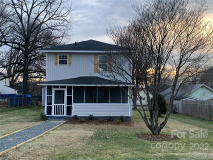 103 Short Street