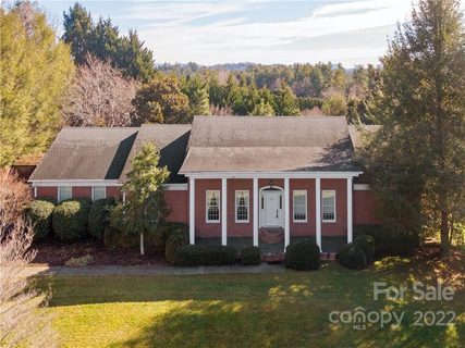 124 Cypress Point sold home in Sugar Hollow Farms, Hendersonville, NC
