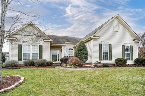 1102 Warren Red Way