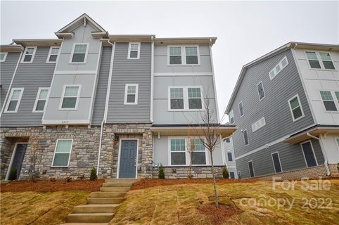 2506 Arbor Loop Drive