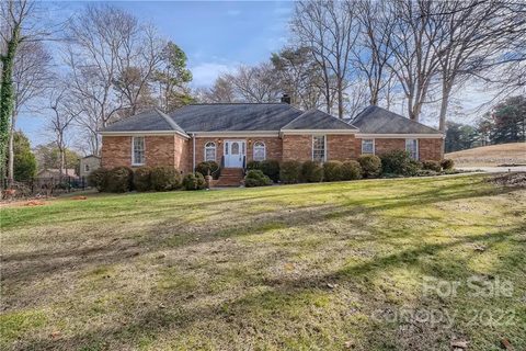 3430 Woodland Court