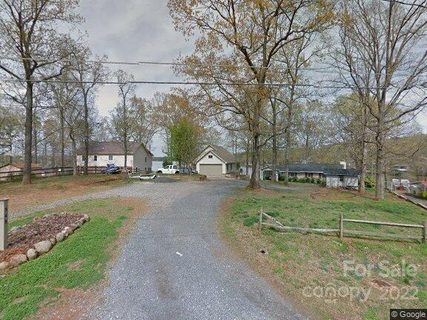 548 Acorn Acres Road