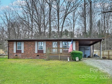 36 Medlin Lane sold home in Highland Lake Club, Flat Rock, NC