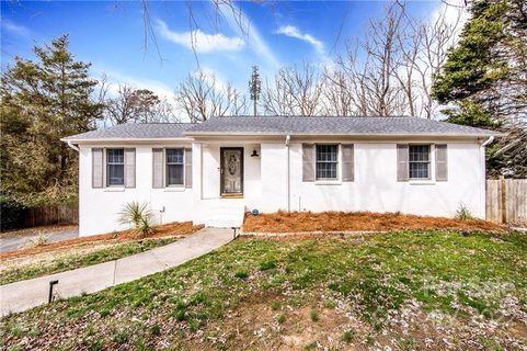 3321 Blackvine Drive sold home in Olde Creek, Matthews, NC