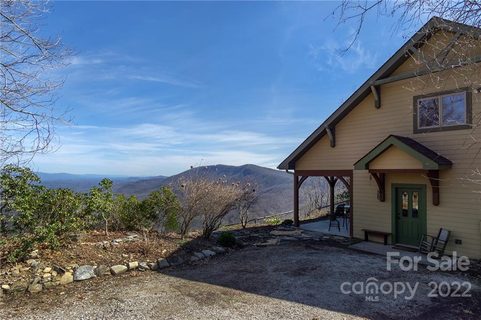 1305 Gateway Parkway 16