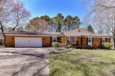 4301 Red Berry Court sold home in Rolling Acres, Charlotte, NC