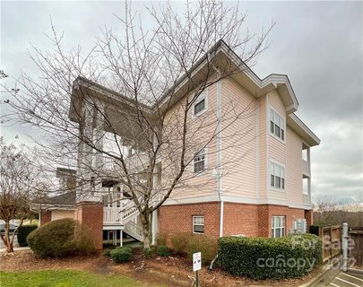 9047 Meadow Vista Road 104