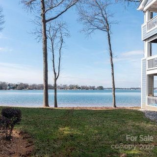 922 Southwest Drive