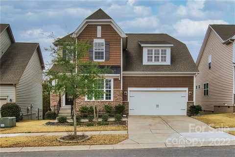 1242 Clingman Drive