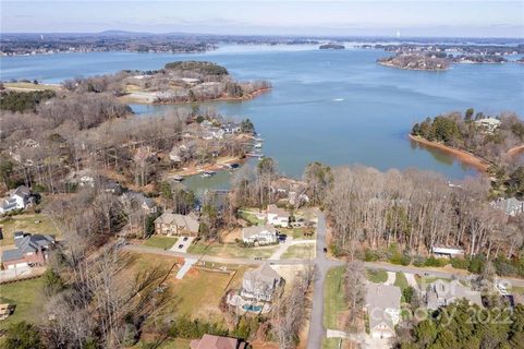 13800 Island Drive sold lot in Twin Coves, Huntersville, NC