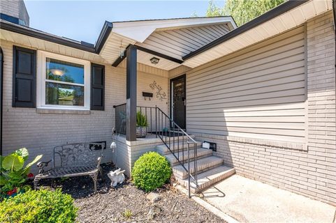1157 Seneca Place