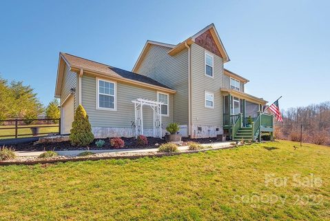 39 Heather Mist Drive sold home in The Meadows At Flat Creek, Weaverville, NC