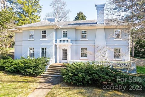 15 Macon Avenue