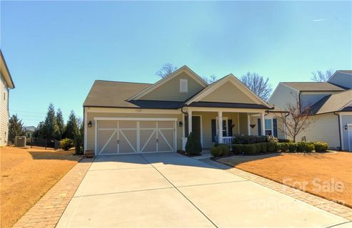1035 Crescent Moon Drive