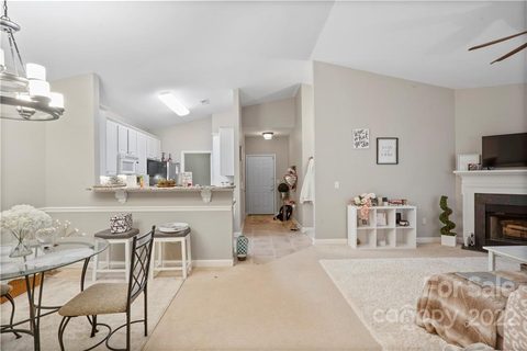 16843 Doe Valley Court