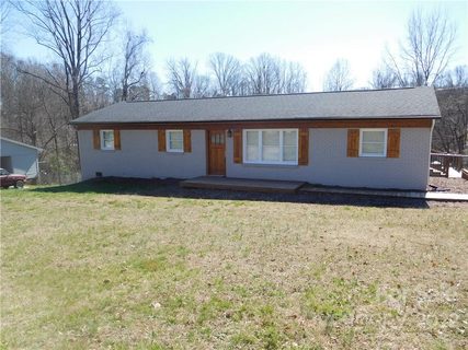 2205 Ridgewood Drive