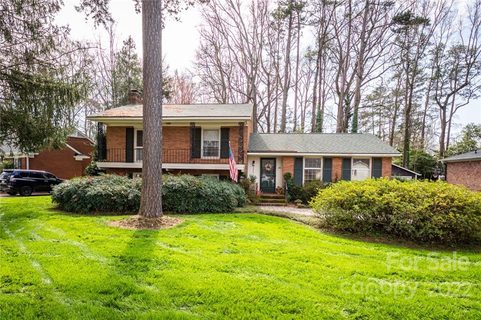 3922 Sulkirk Road