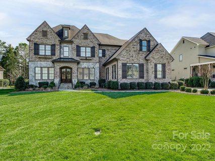 233 Glenmoor Drive