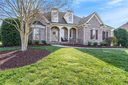 5512 Two Iron Drive sold home in Matthews, SC