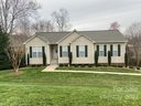 221 Doe Run sold home in Morganton, SC