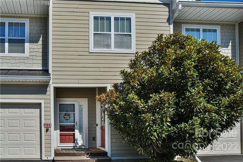 94 Foxden Drive 201