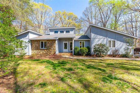 2581 Lake Shore Road