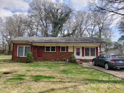 1526 Lisbon Lane