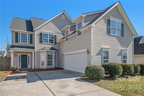 555 Clearwater Drive