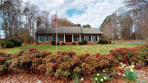 1734 Bellamy Circle sold home in Loftin Farms, Albemarle, NC