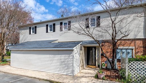 5943 Quail Hollow Road B