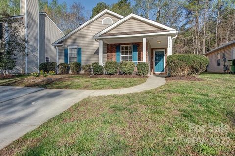 12049 Stewarts Crossing Drive