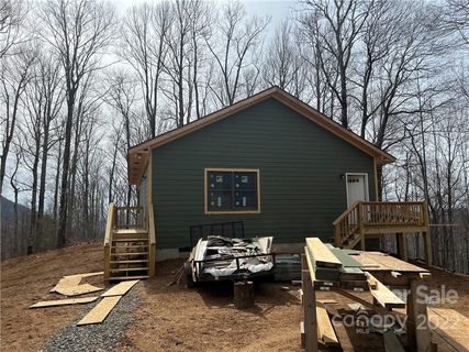 261 Nicholas Knoll sold home in Amber Ranches, Bakersville, NC