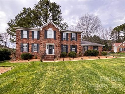 1207 Old Pond Lane