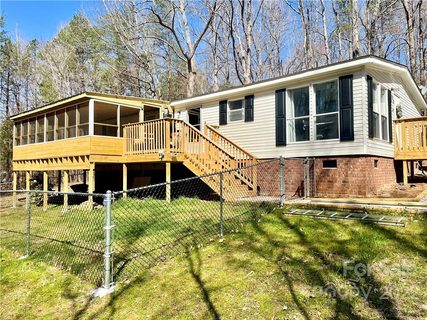 2255 Forest Music Drive sold manufactured home in Brown Borough, Clover, SC