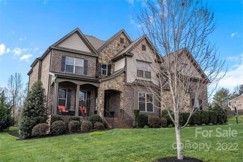 112 Overlook Ridge Lane