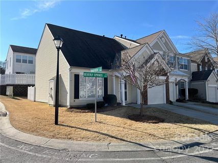 6711 Beverly Springs Drive sold townhome in The Preserve at Beverly Crest, Charlotte, NC