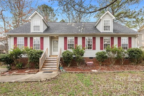 1627 Amanda Lane