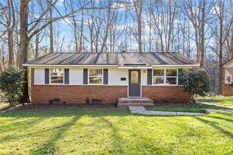2431 Longleaf Drive