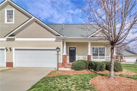 1139 Curry Way