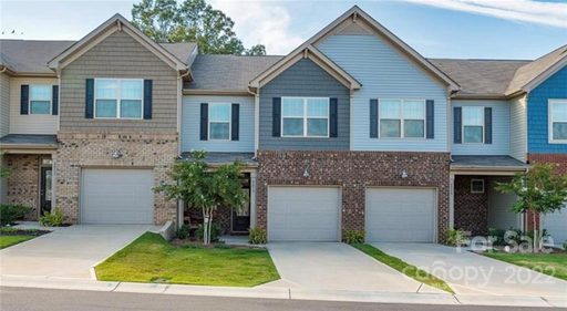 8015 Scarlet Oak Terrace