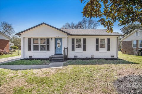1624 Crawford Drive sold home in Garden Park, Charlotte, NC
